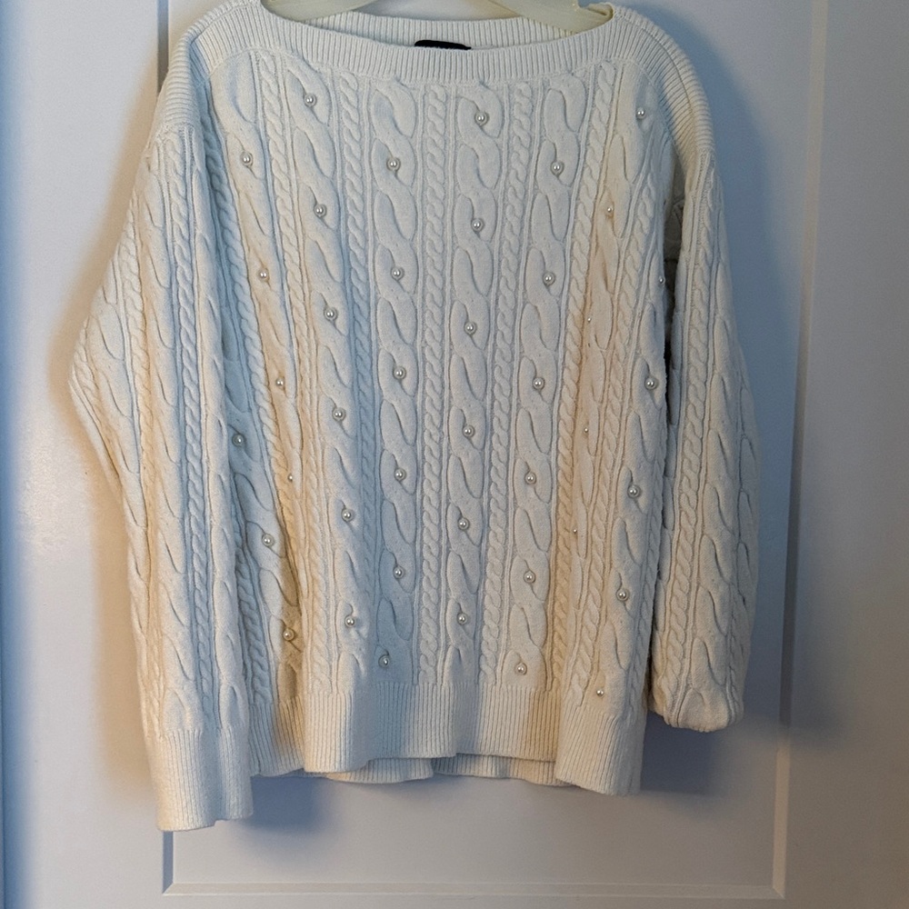 Elegant White Cable Pearl-Embroidered Knit Sweater